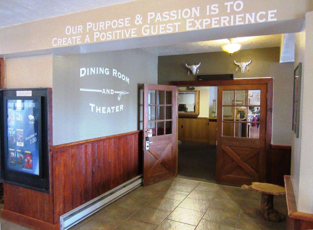 White Buffalo Hotel West Yellowstone Exterior foto